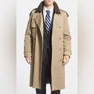 HART SCHAFFNER MARX 
Barrington Classic Fit Cotton Blend Trench Coat - Tan 42R